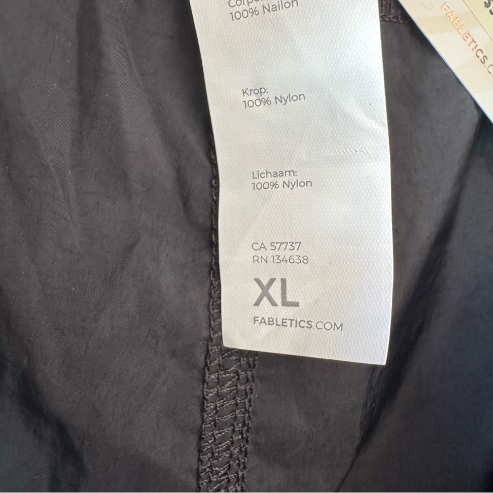 Fabletics Ultra High-Waisted Piped Nylon Shorts Black Size XL NEW - Picture 12 of 15